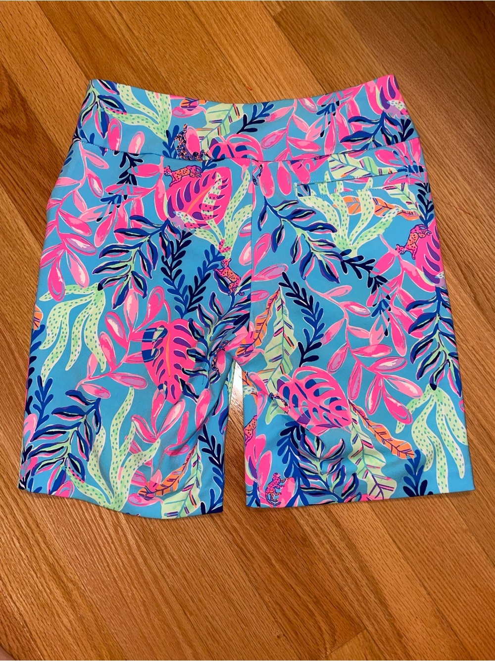 Lilly Pulitzer Luxletic Reid Tropical Shorts size 4